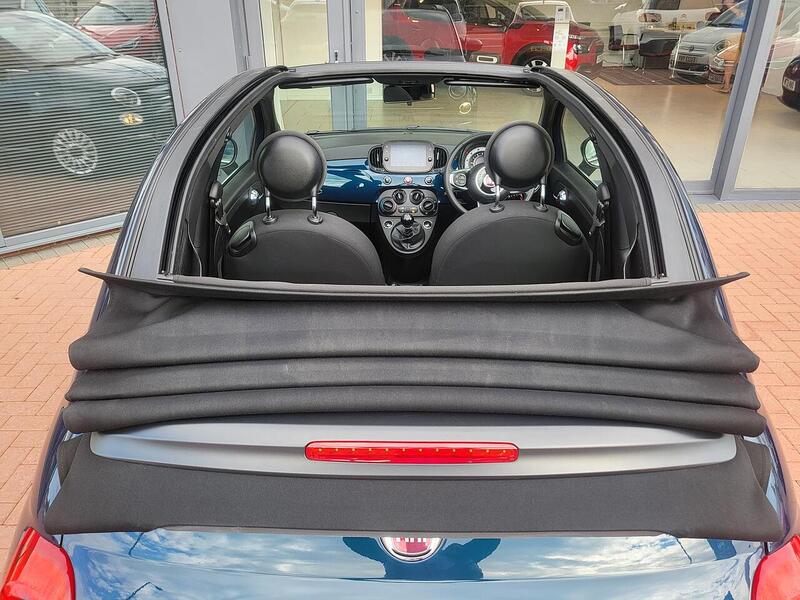 Fiat 500C MHEV - U952
