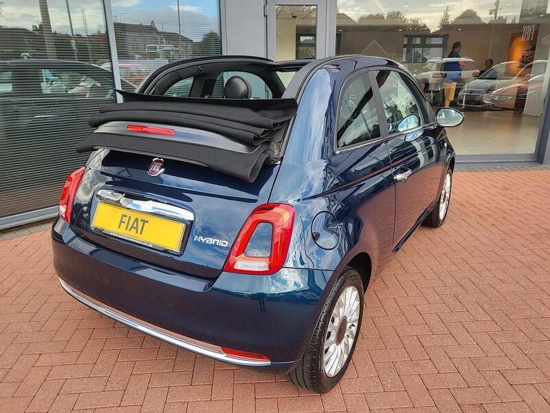 Fiat 500C MHEV - U952