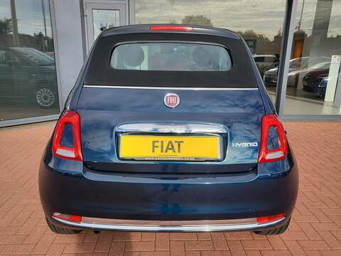 Fiat 500C MHEV - U952