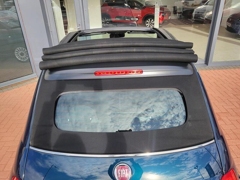 Fiat 500C MHEV - U952