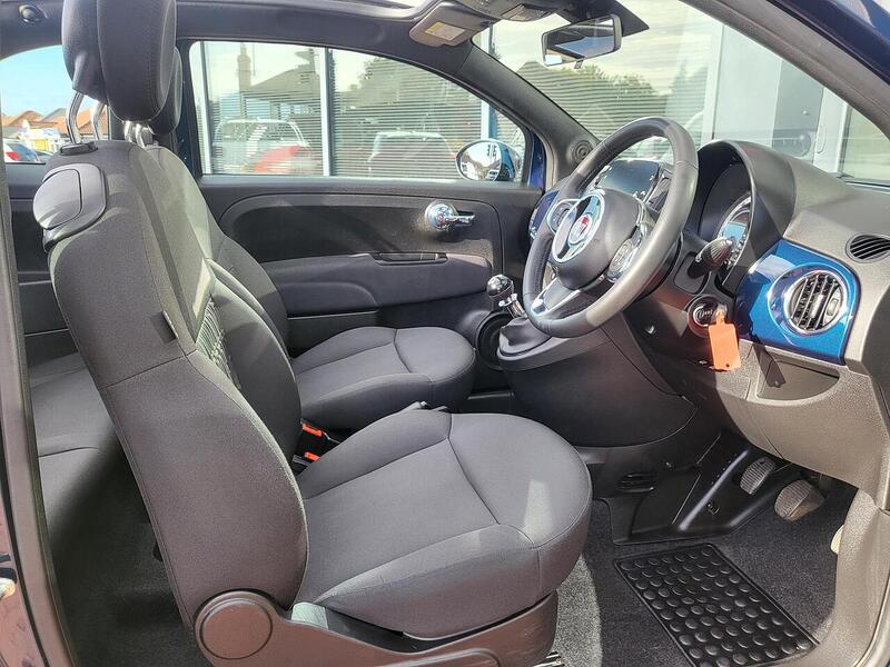 Fiat 500C MHEV - U952