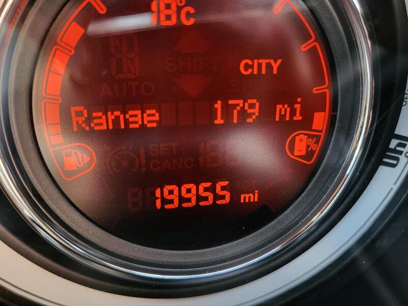 Fiat 500C MHEV - U952