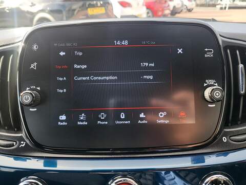 Fiat 500C MHEV - U952
