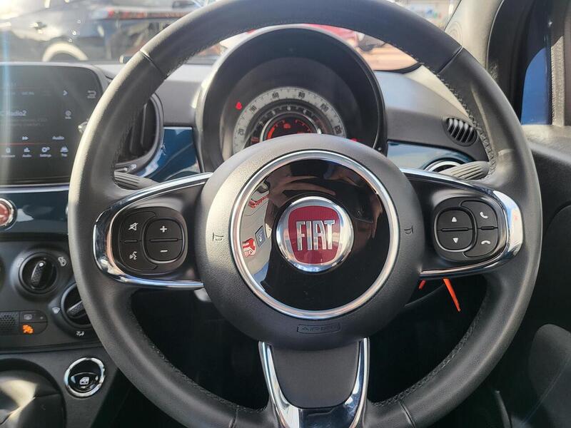 Fiat 500C MHEV - U952