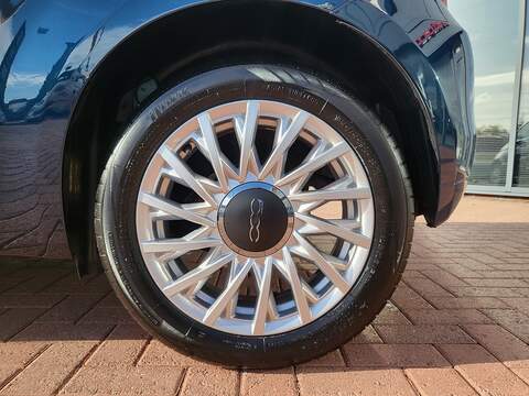 Fiat 500C MHEV - U952