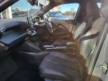 Peugeot 2008 PureTech GT 