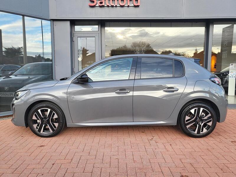 Peugeot 208 PureTech Allure - U976