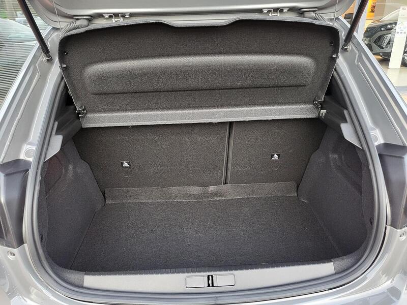 Peugeot 208 PureTech Allure - U976