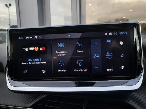 Peugeot 208 PureTech Allure - U976