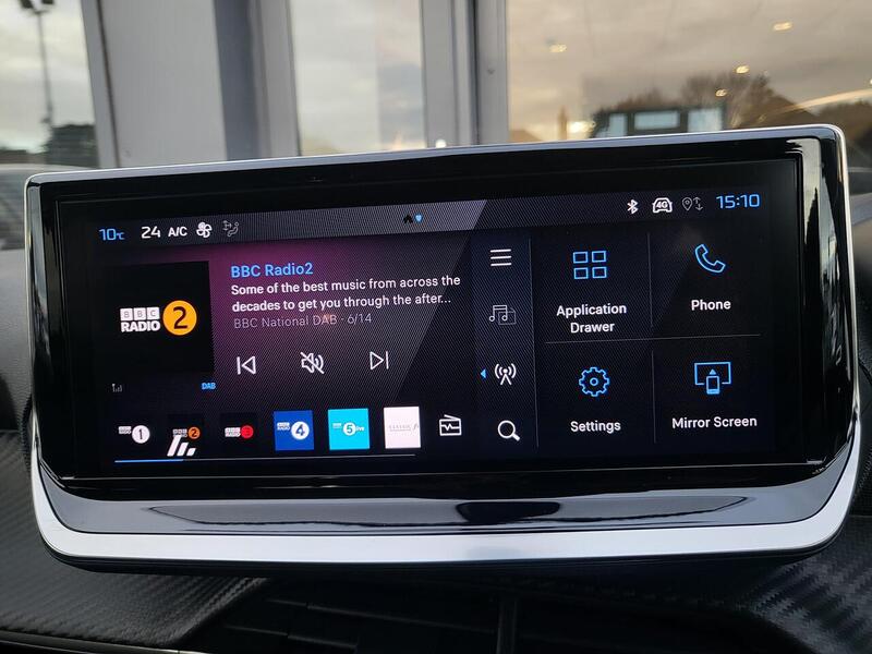 Peugeot 208 PureTech Allure - U976