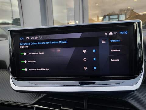 Peugeot 208 PureTech Allure - U976