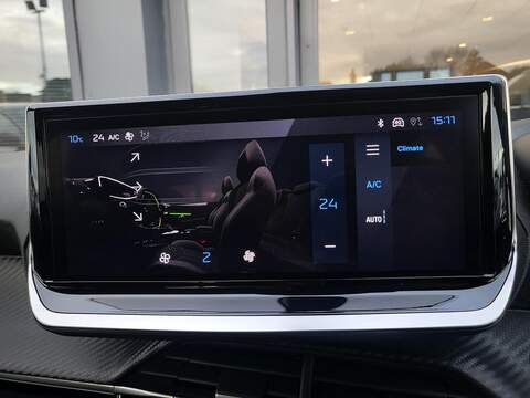 Peugeot 208 PureTech Allure - U976