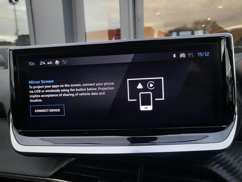 Peugeot 208 PureTech Allure - U976