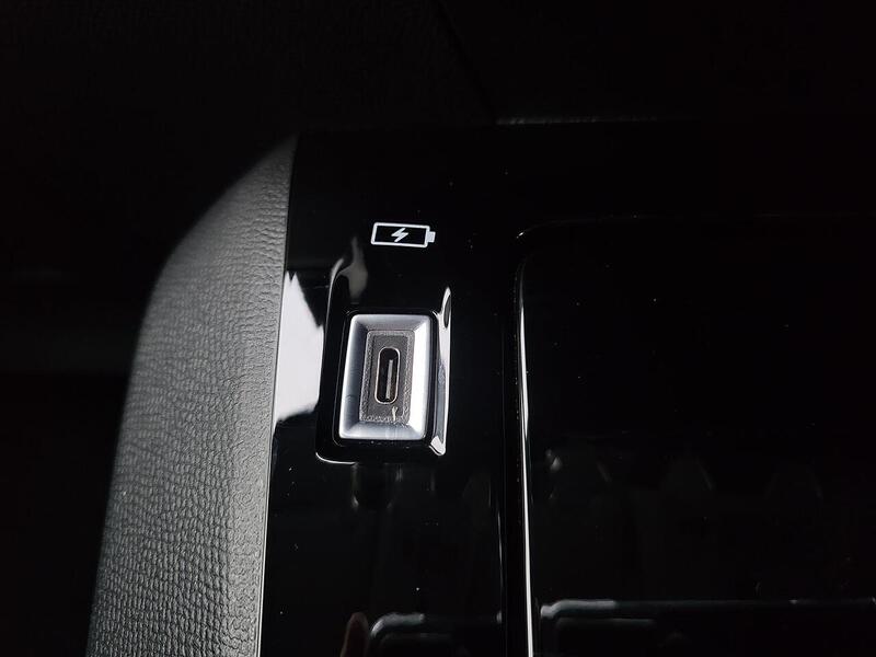 Peugeot 208 PureTech Allure - U976