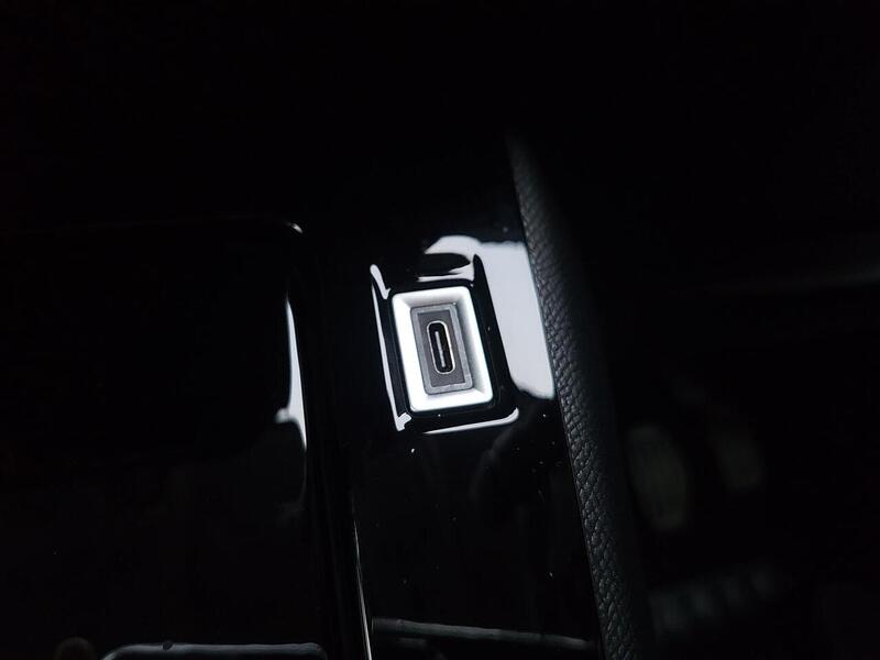 Peugeot 208 PureTech Allure - U976