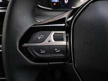 Peugeot 208 PureTech Allure 