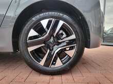 Peugeot 208 PureTech Allure 