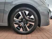 Peugeot 208 PureTech Allure 