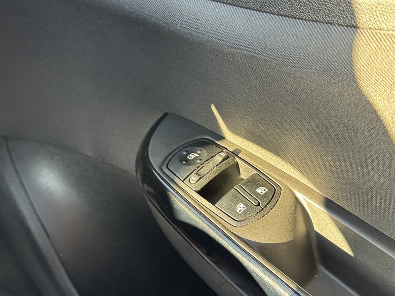 Vauxhall 1.4i ecoFLEX Energy Hatchback 3dr Petrol Manual Euro 6 (a/c) (90 ps)