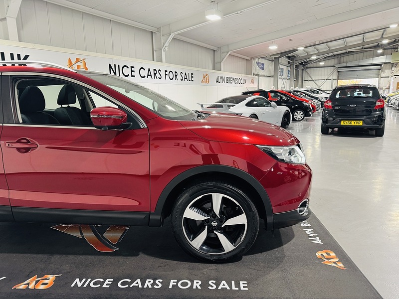 Nissan 1.5 dCi N-Connecta SUV 5dr Diesel Manual 2WD Euro 6 (s/s) (110 ps)