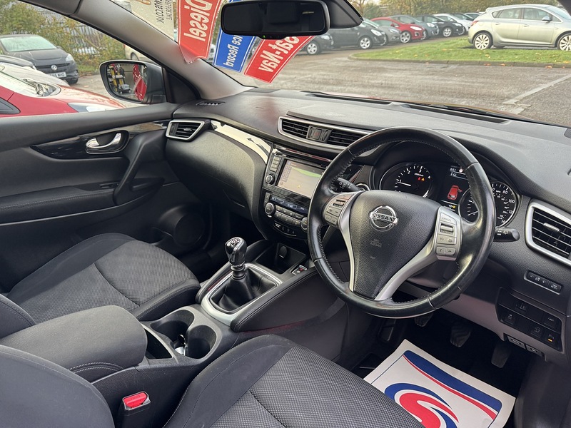 Nissan 1.5 dCi N-Connecta SUV 5dr Diesel Manual 2WD Euro 6 (s/s) (110 ps)