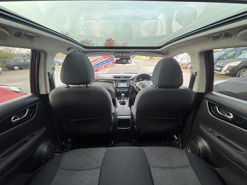 Nissan 1.5 dCi N-Connecta SUV 5dr Diesel Manual 2WD Euro 6 (s/s) (110 ps)