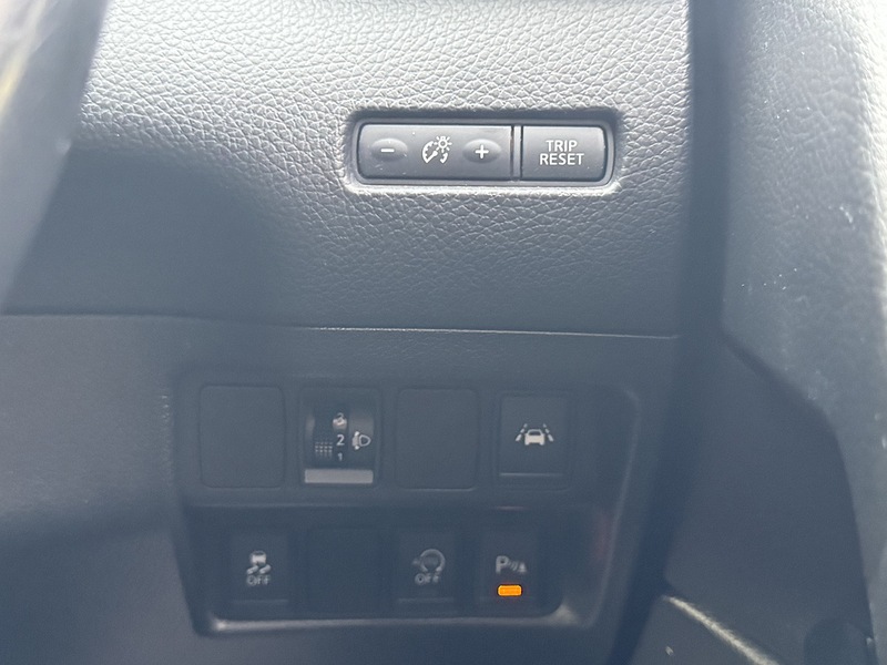 Nissan 1.5 dCi N-Connecta SUV 5dr Diesel Manual 2WD Euro 6 (s/s) (110 ps)