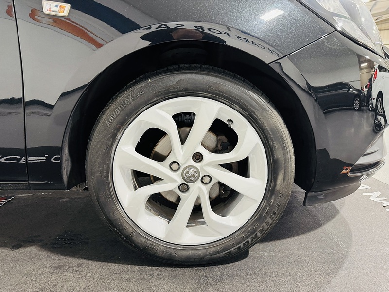 Vauxhall 1.2i Sting Hatchback 3dr Petrol Manual Euro 6 (70 ps)