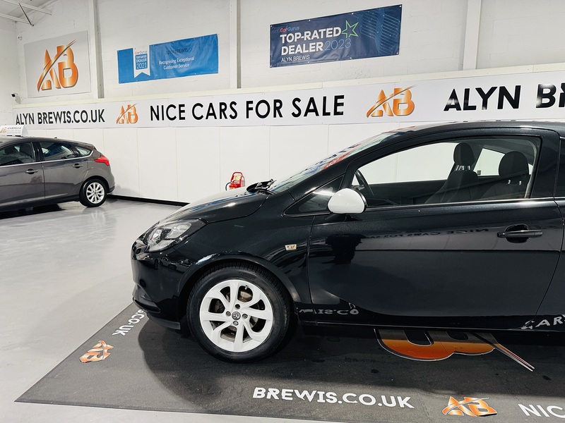 Vauxhall 1.2i Sting Hatchback 3dr Petrol Manual Euro 6 (70 ps)