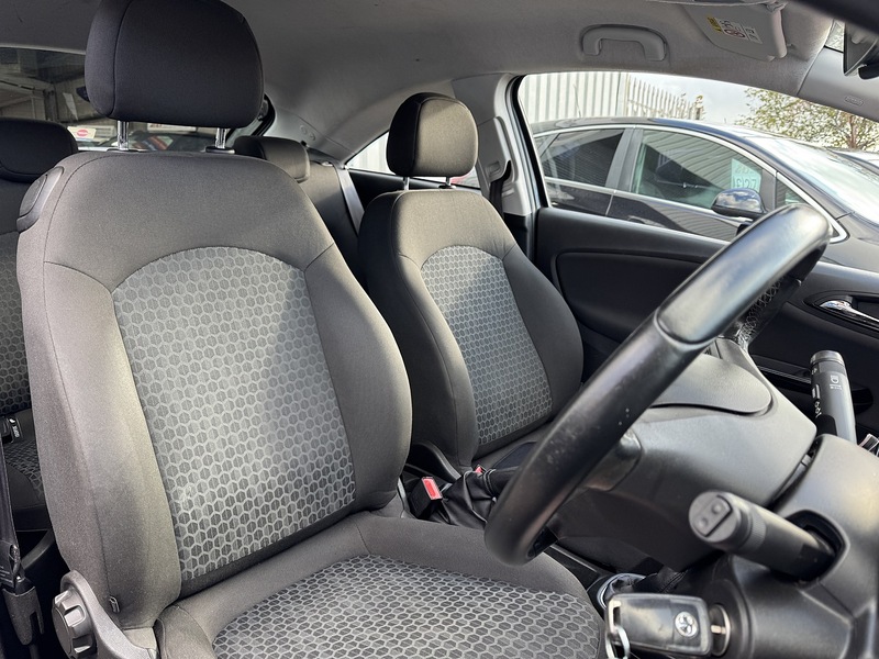 Vauxhall 1.2i Sting Hatchback 3dr Petrol Manual Euro 6 (70 ps)