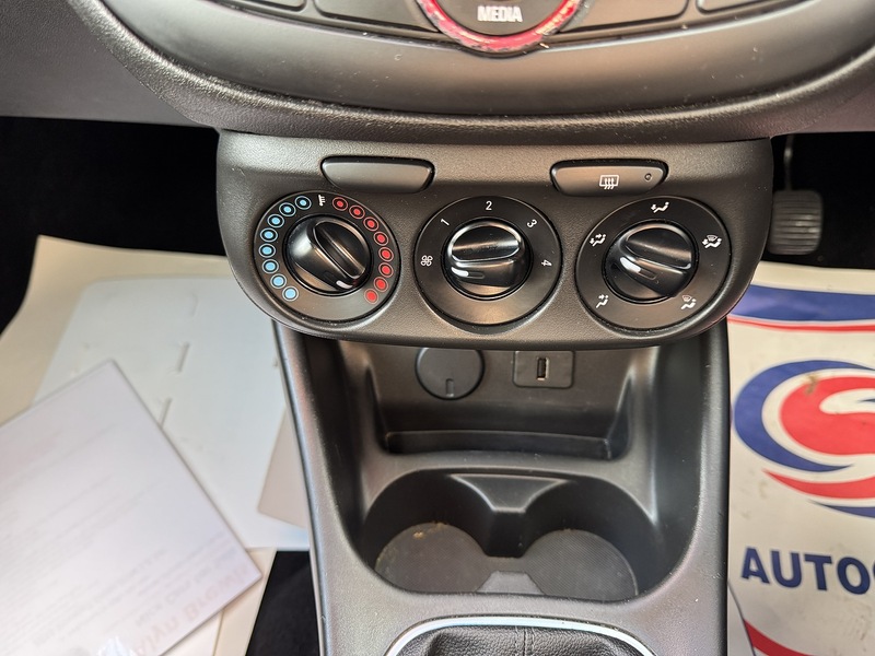 Vauxhall 1.2i Sting Hatchback 3dr Petrol Manual Euro 6 (70 ps)