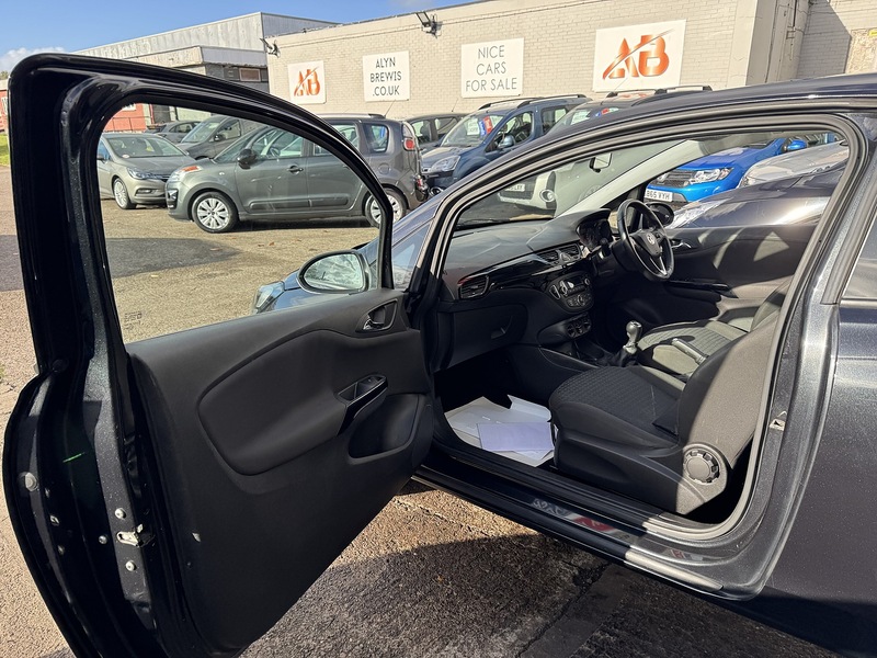 Vauxhall 1.2i Sting Hatchback 3dr Petrol Manual Euro 6 (70 ps)