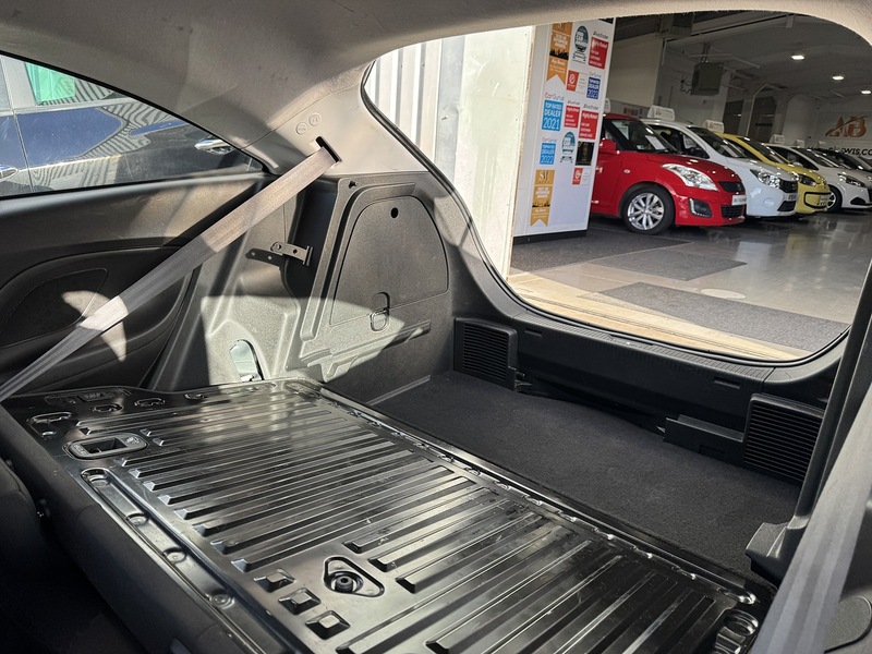 Vauxhall 1.2i Sting Hatchback 3dr Petrol Manual Euro 6 (70 ps)