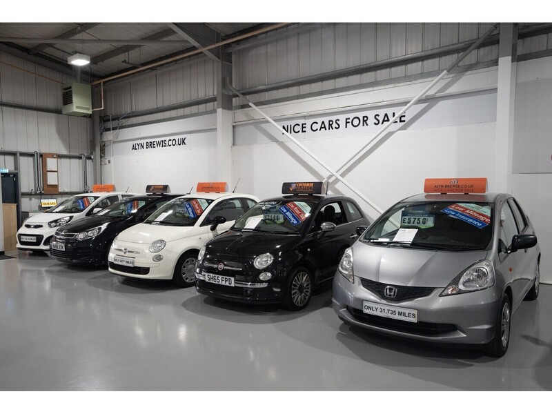 Vauxhall 1.2i Sting Hatchback 3dr Petrol Manual Euro 6 (70 ps)