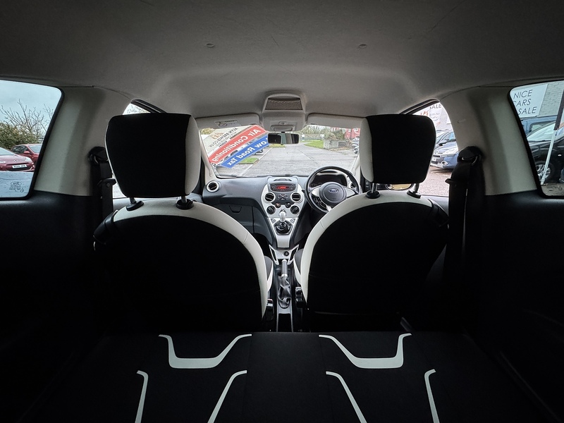 Ford 1.2 Zetec Black Edition Hatchback 3dr Petrol Manual Euro 6 (s/s) (69 ps)