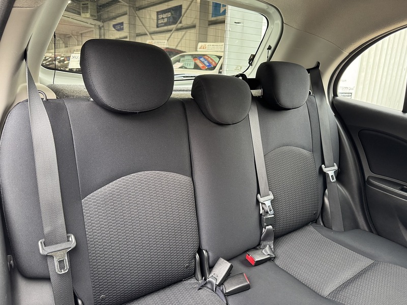 Nissan 1.2 DIG-S Acenta Hatchback 5dr Petrol Manual Euro 5 (s/s) (98 ps)