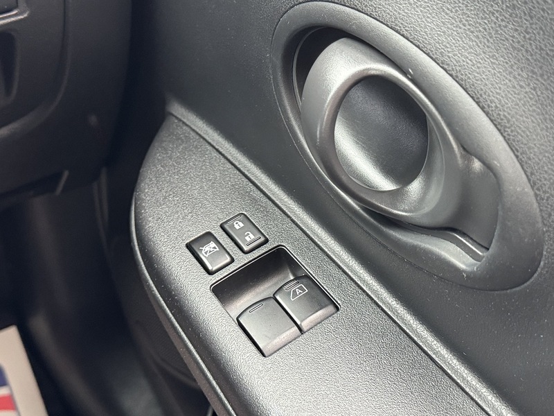 Nissan 1.2 DIG-S Acenta Hatchback 5dr Petrol Manual Euro 5 (s/s) (98 ps)