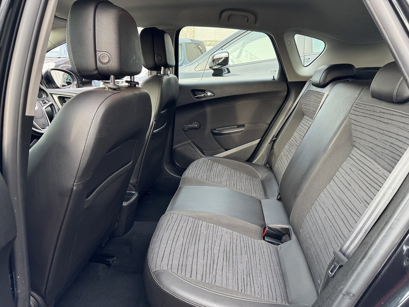 Vauxhall 1.7 CDTi ecoFLEX Excite Hatchback 5dr Diesel Manual Euro 5 (110 ps)