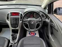 Vauxhall Astra CDTi ecoFLEX Excite