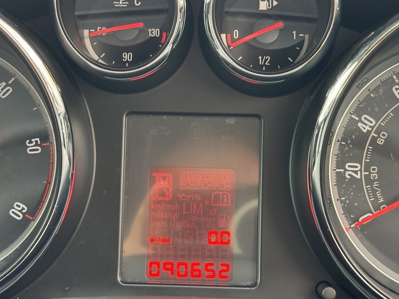 Vauxhall 1.7 CDTi ecoFLEX Excite Hatchback 5dr Diesel Manual Euro 5 (110 ps)