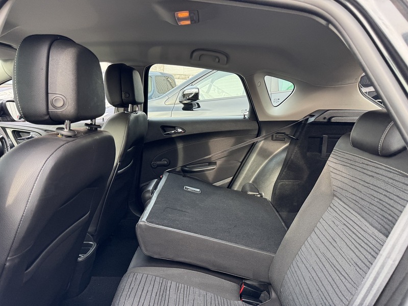 Vauxhall 1.7 CDTi ecoFLEX Excite Hatchback 5dr Diesel Manual Euro 5 (110 ps)