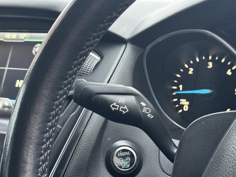 Ford 1.5 TDCi Titanium Hatchback 5dr Diesel Manual Euro 6 (s/s) (120 ps)