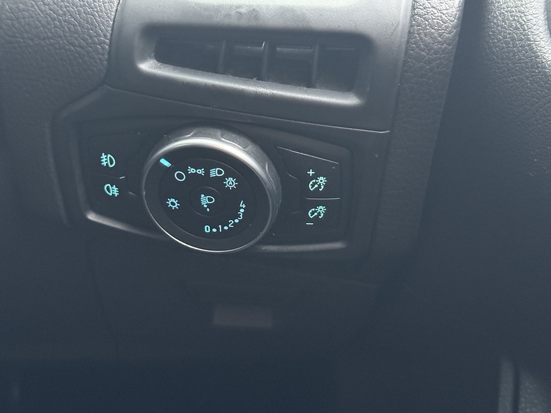 Ford 1.5 TDCi Titanium Hatchback 5dr Diesel Manual Euro 6 (s/s) (120 ps)