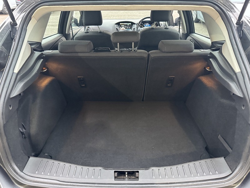 Ford 1.5 TDCi Titanium Hatchback 5dr Diesel Manual Euro 6 (s/s) (120 ps)