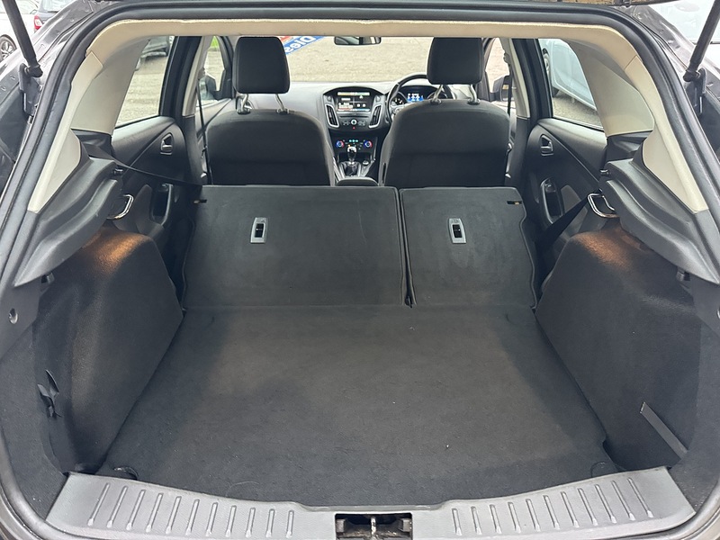 Ford 1.5 TDCi Titanium Hatchback 5dr Diesel Manual Euro 6 (s/s) (120 ps)