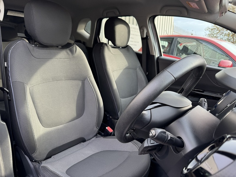 Renault 0.9 TCe ENERGY Dynamique S MediaNav SUV 5dr Petrol Manual Euro 5 (s/s) (90 ps)