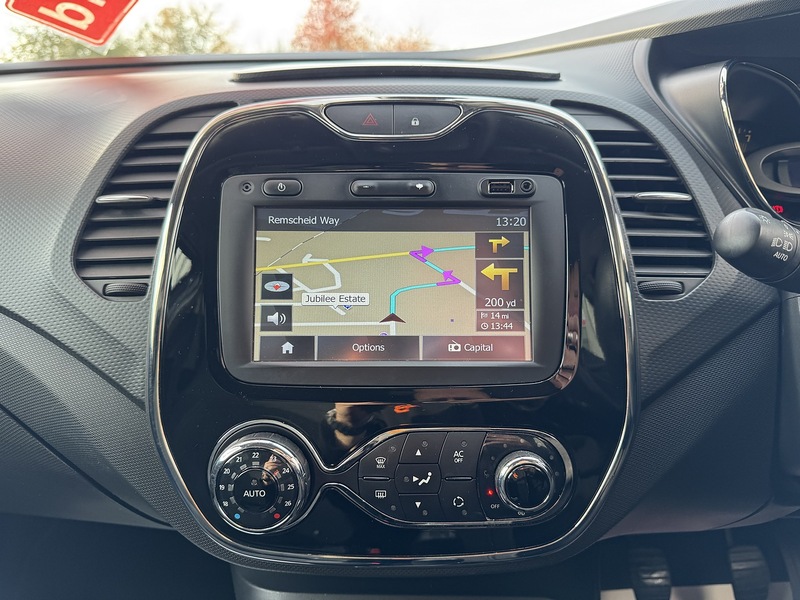 Renault 0.9 TCe ENERGY Dynamique S MediaNav SUV 5dr Petrol Manual Euro 5 (s/s) (90 ps)