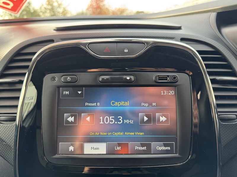 Renault 0.9 TCe ENERGY Dynamique S MediaNav SUV 5dr Petrol Manual Euro 5 (s/s) (90 ps)