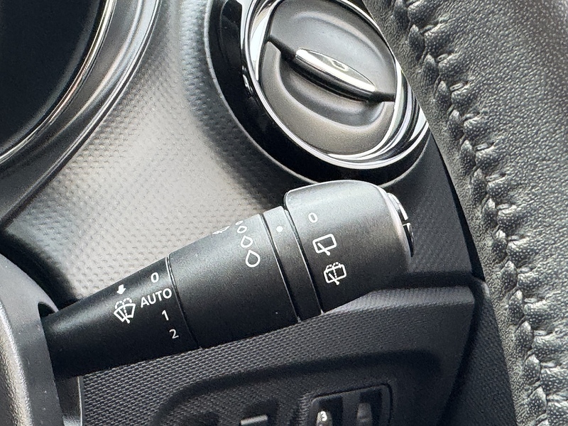 Renault 0.9 TCe ENERGY Dynamique S MediaNav SUV 5dr Petrol Manual Euro 5 (s/s) (90 ps)