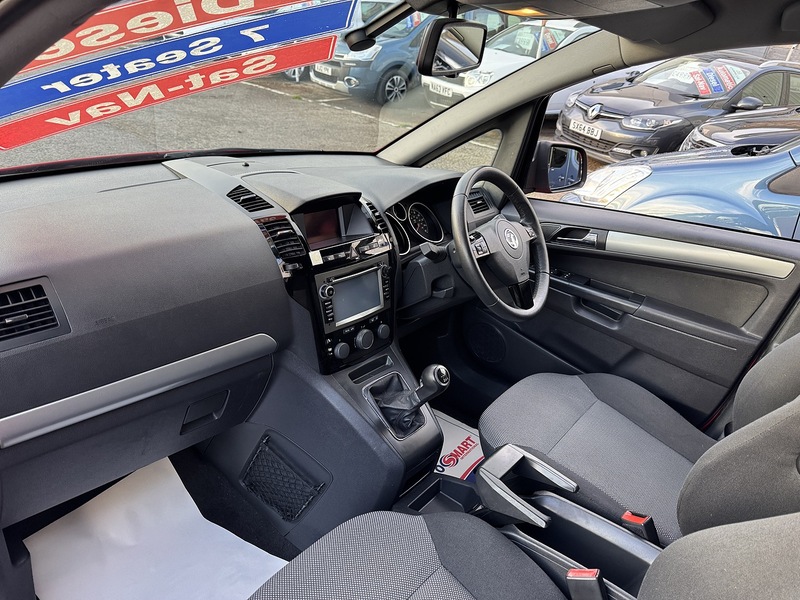 Vauxhall 1.7 CDTi ecoFLEX Design MPV 5dr Diesel Manual Euro 5 (SNav) (110 ps)